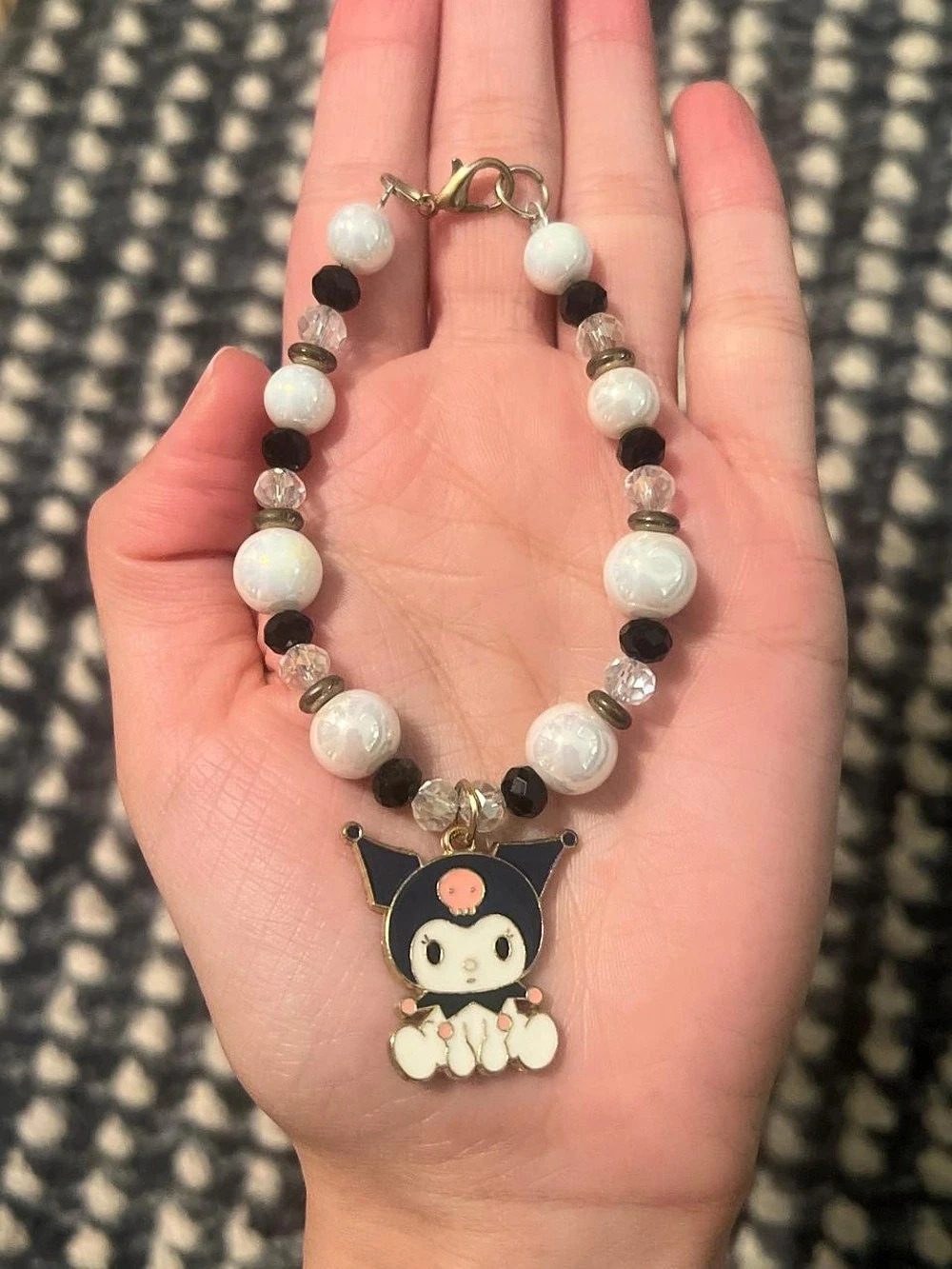 Beaded Pendant Necklace in White & Black